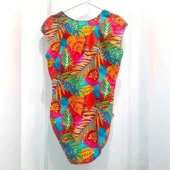 NWT Bleu Rod Beattie The Heat Is On Cap Sleeve Mio One Piece Swimsuit - Picture 3 of 5